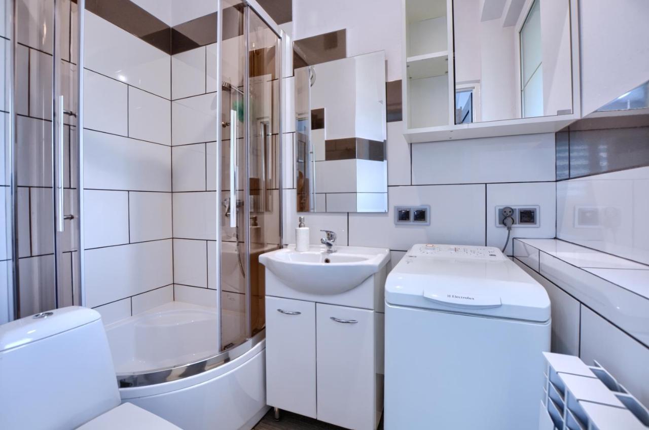 Ceglany Apartament Ustrzyki Dolne Exteriör bild