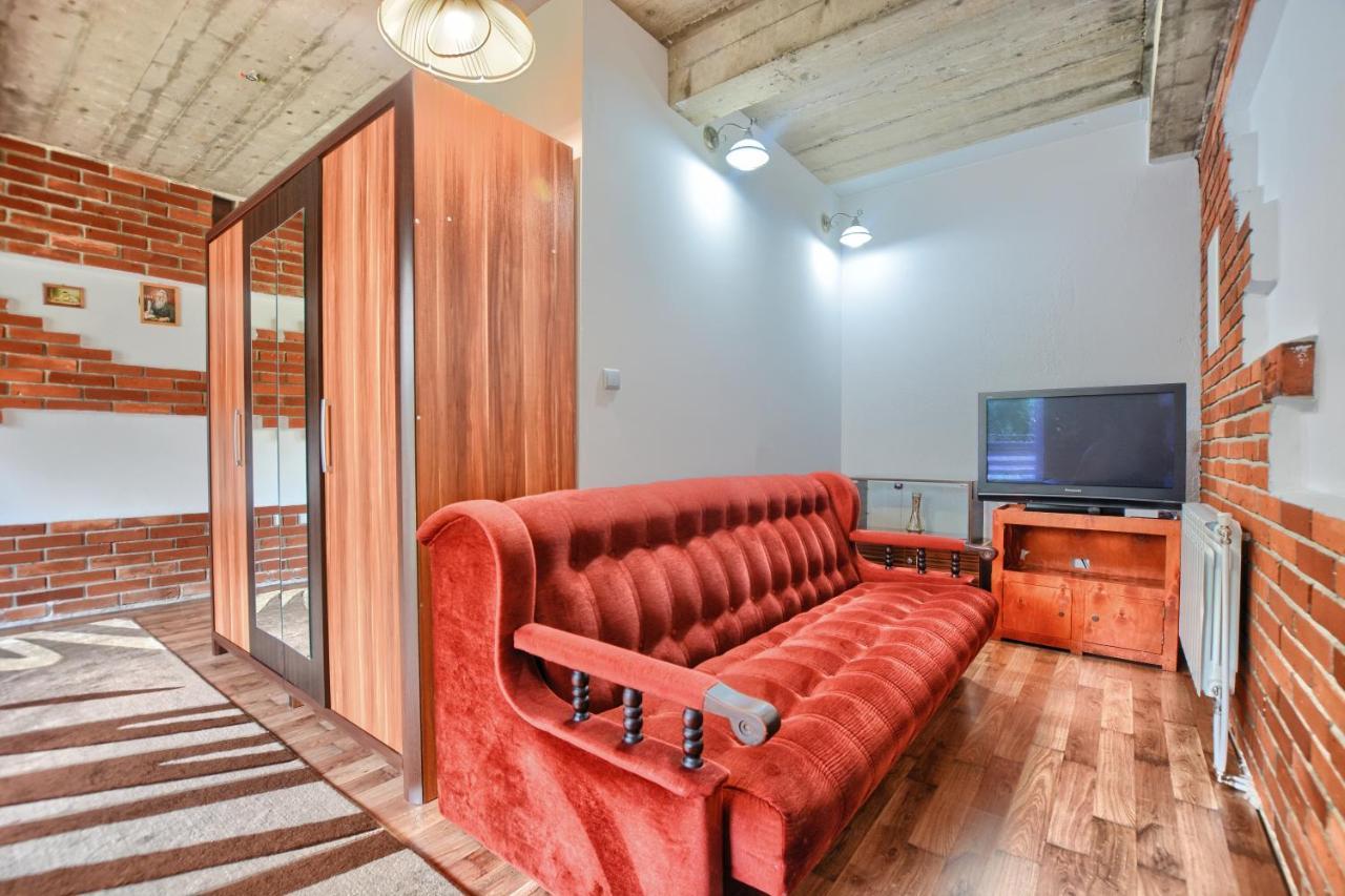 Ceglany Apartament Ustrzyki Dolne Exteriör bild