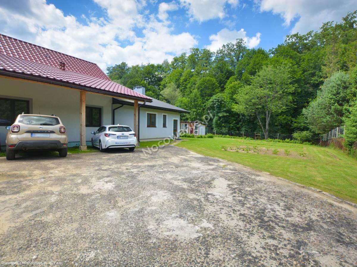 Ceglany Apartament Ustrzyki Dolne Exteriör bild